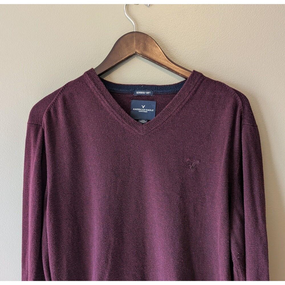 American Eagle Mens Large V-Neck Sweater Seriously Soft Maroon Burgundy Knit L